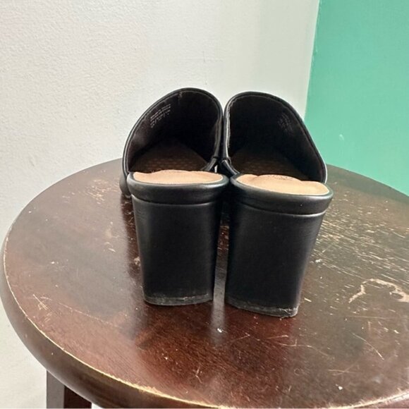 Call it Spring Black Vegan Leather Mules Size 6.5 Slip Ons - Picture 2 of 7